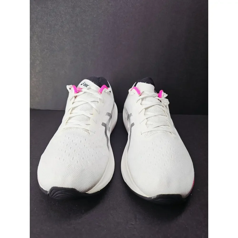 Asics Women 9.5 Comfy footwear
